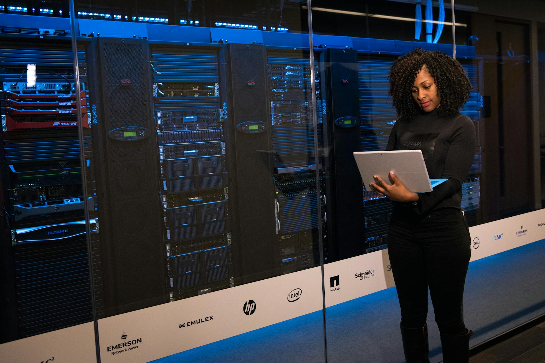 Server room with backup and disaster recovery infrastructure for Charlotte businesses