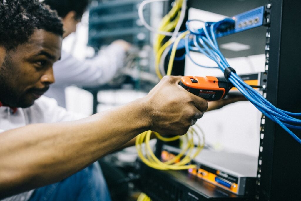 What Happens During an Onsite Device Review of Network and Device Health